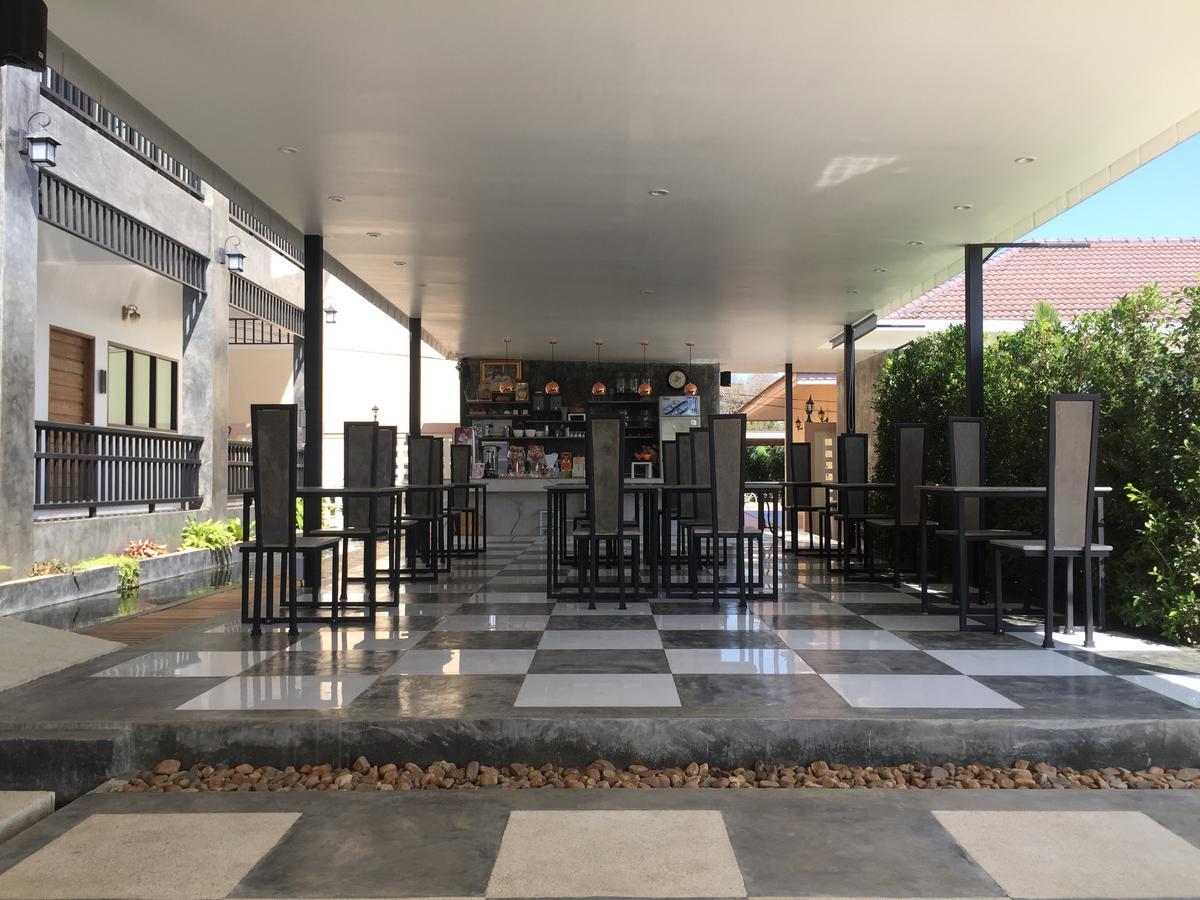 Phetcharat Grand Hotel Maesot Mae Sot Exterior foto